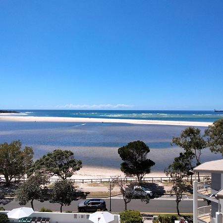 Moorings Beach Resort Caloundra Esterno foto