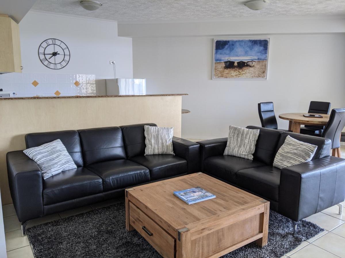 Moorings Beach Resort Caloundra Esterno foto