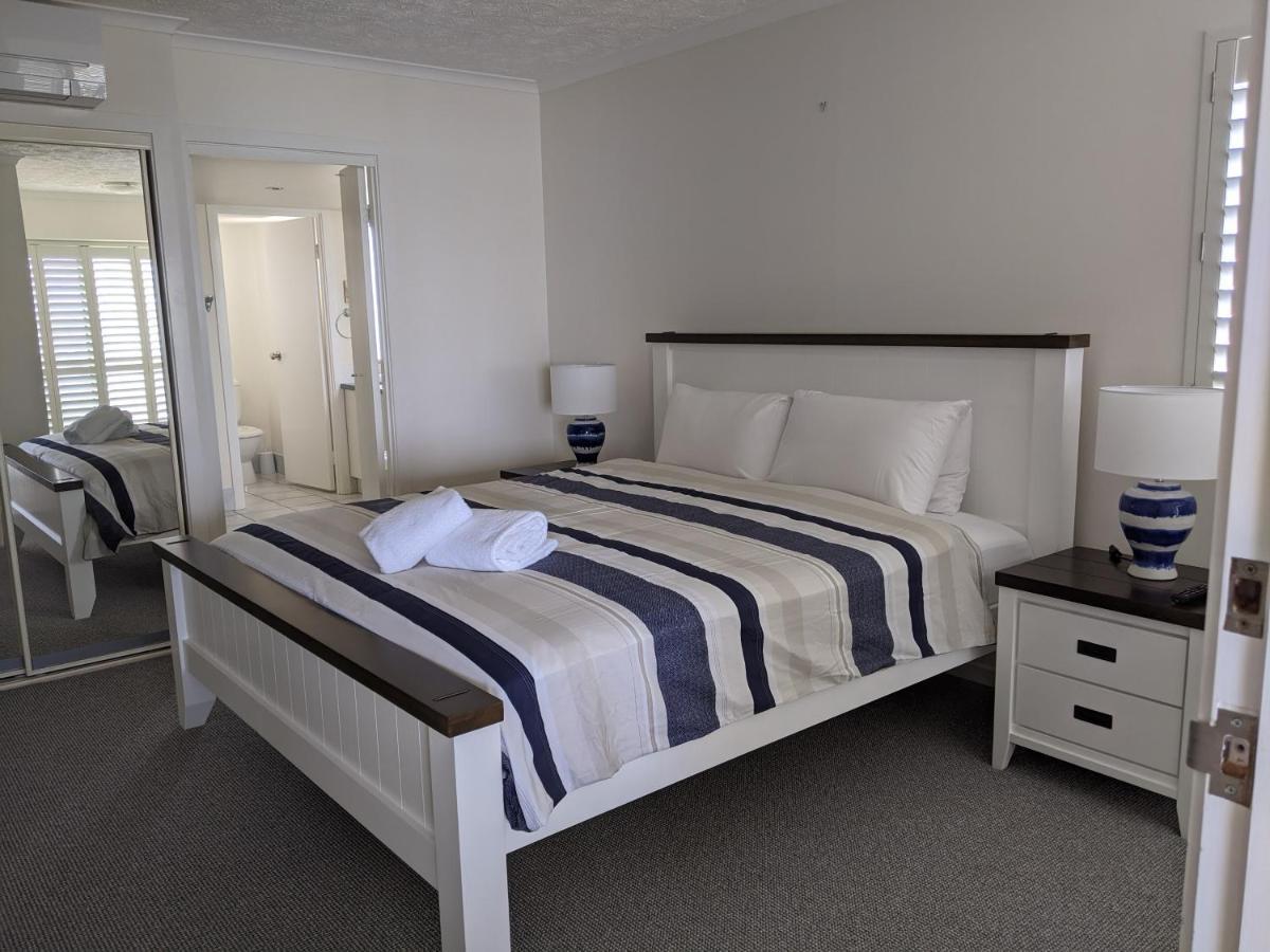 Moorings Beach Resort Caloundra Esterno foto