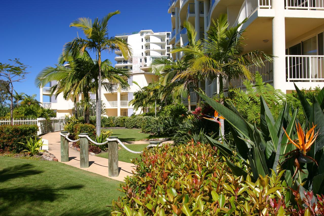 Moorings Beach Resort Caloundra Esterno foto