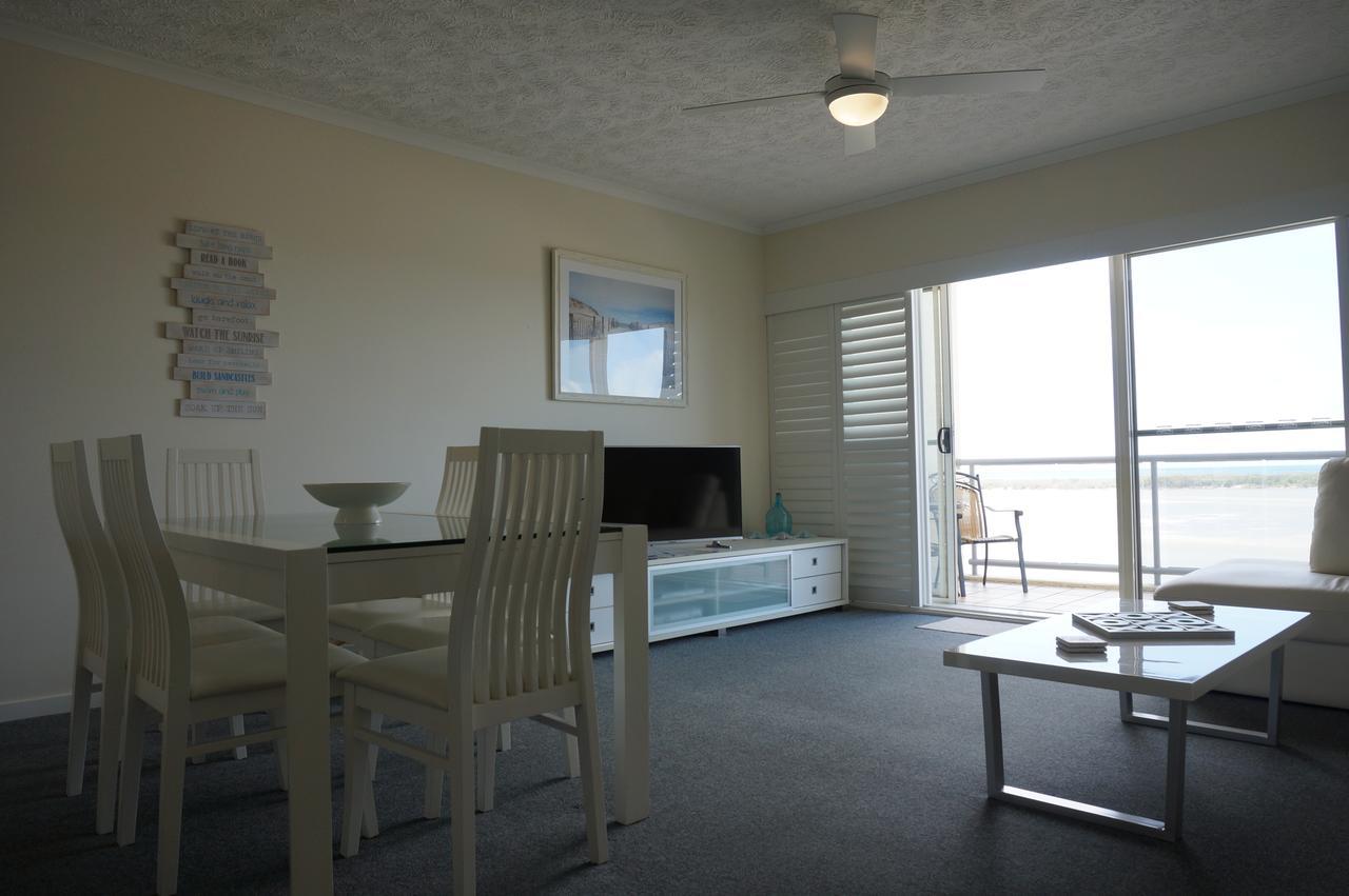 Moorings Beach Resort Caloundra Esterno foto