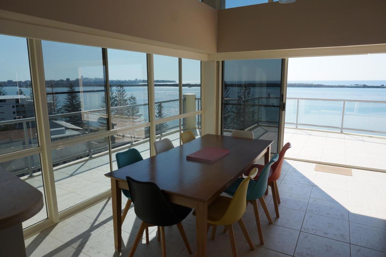 Moorings Beach Resort Caloundra Esterno foto