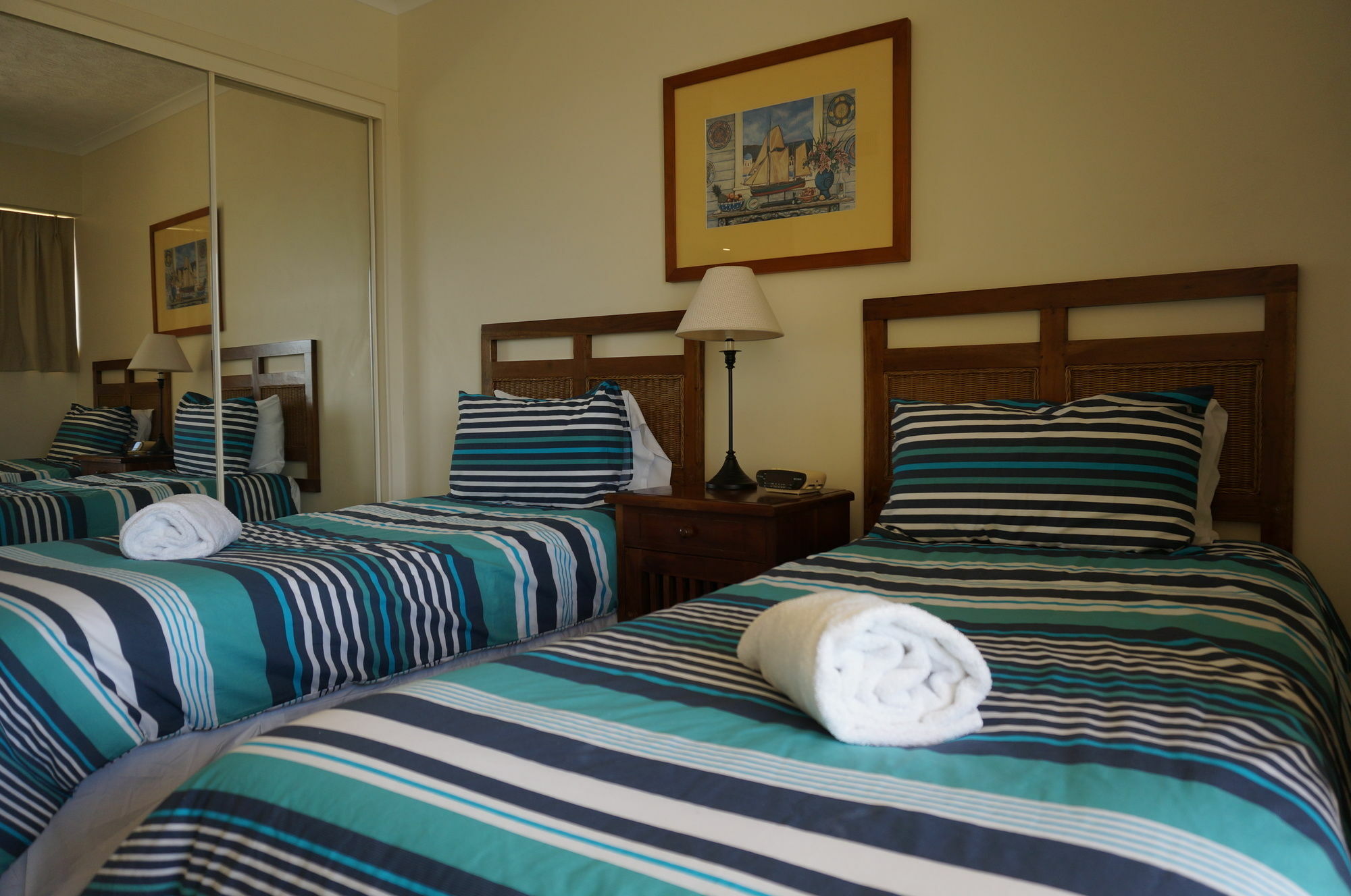 Moorings Beach Resort Caloundra Esterno foto